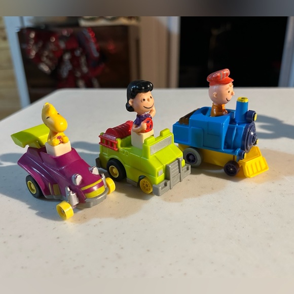 90’s McDonalds toys with Peanut pull back cars - Picture 2 of 7